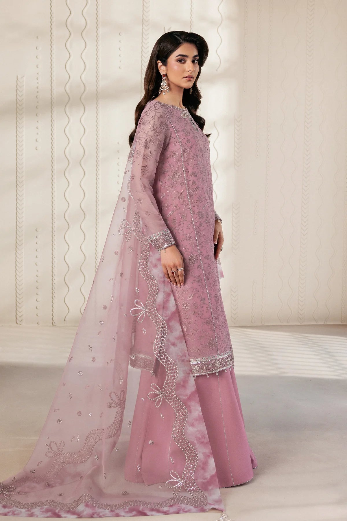 SIYAAN