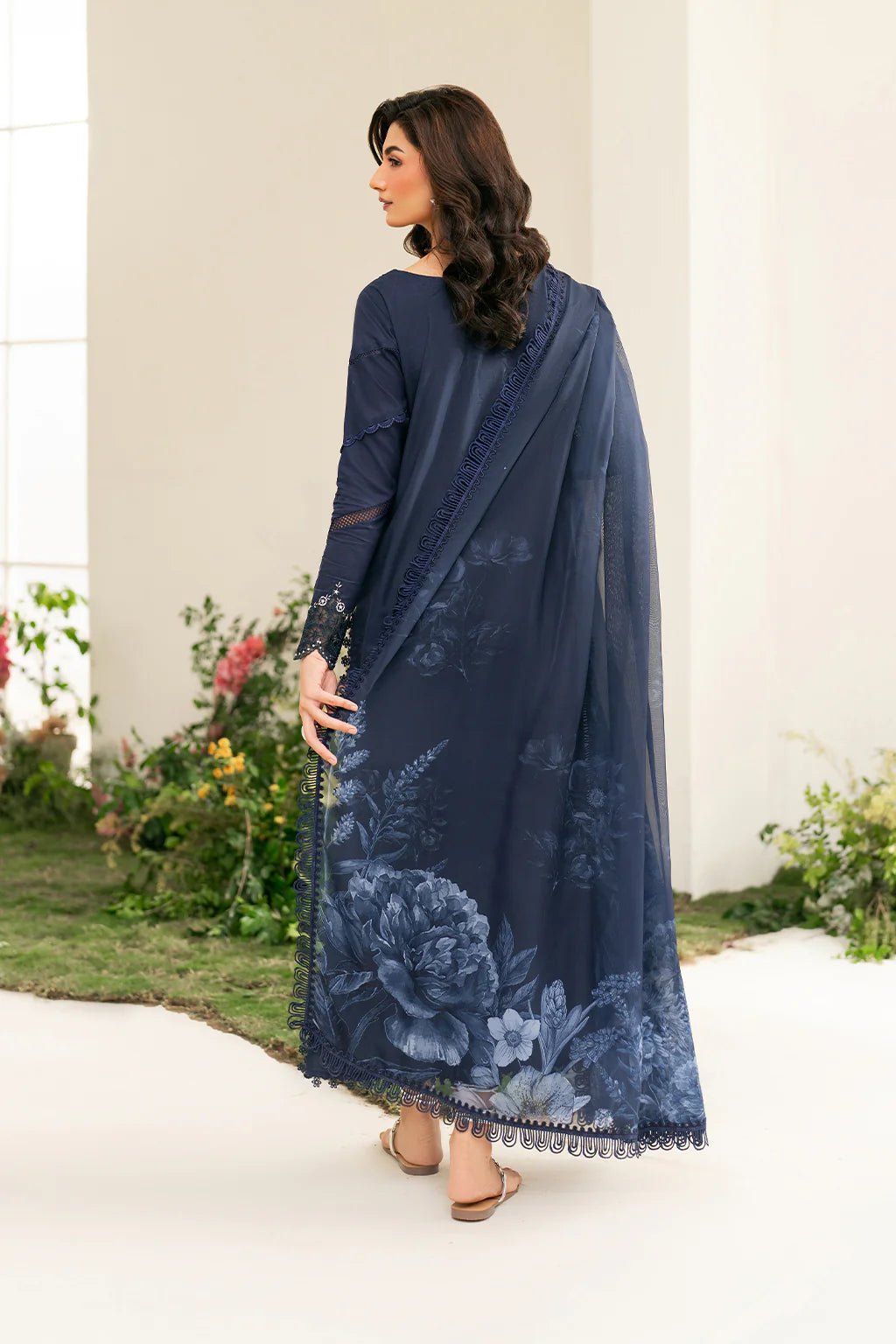 IFE-04 Embroidered Lawn