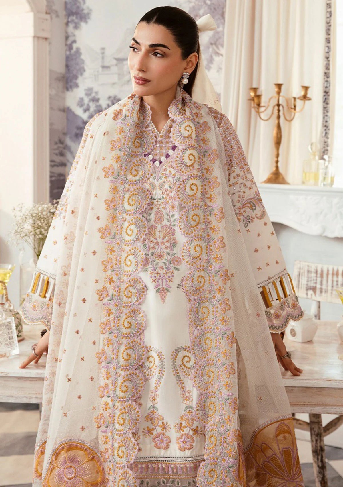 GISELE SUMMERLINESS LUXURY LAWN 24