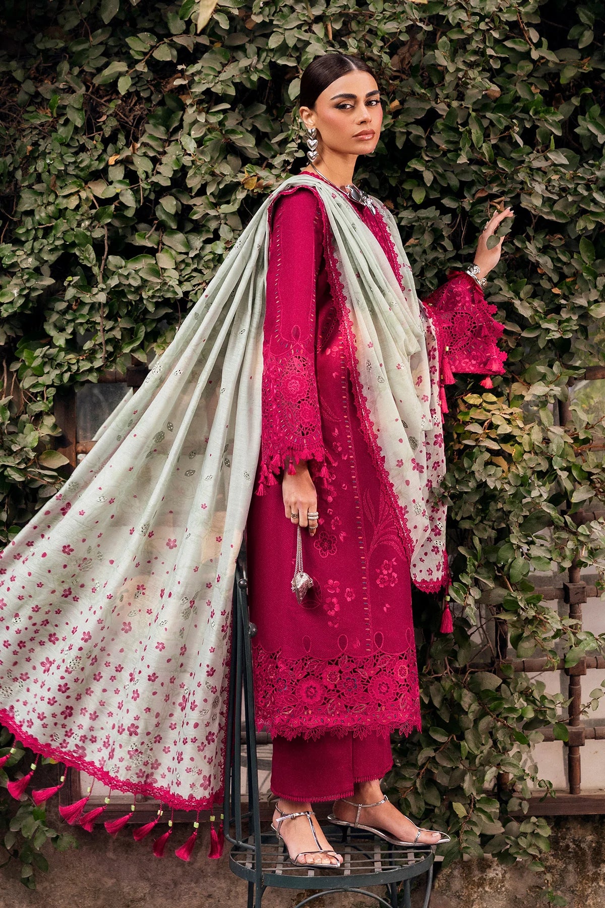 Embroidered Luxury Lawn SL26-D04