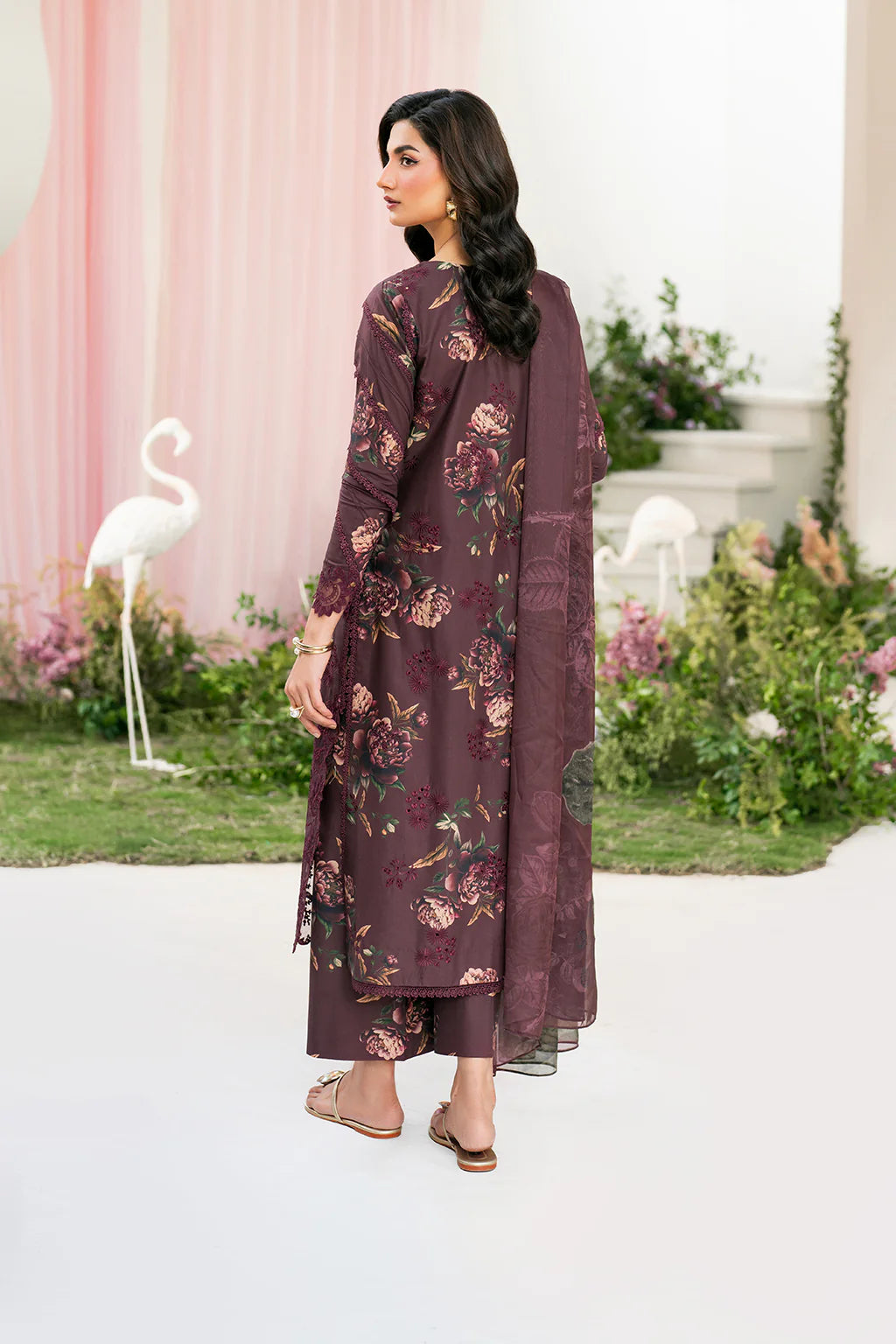 IFE-10 Embroidered Lawn