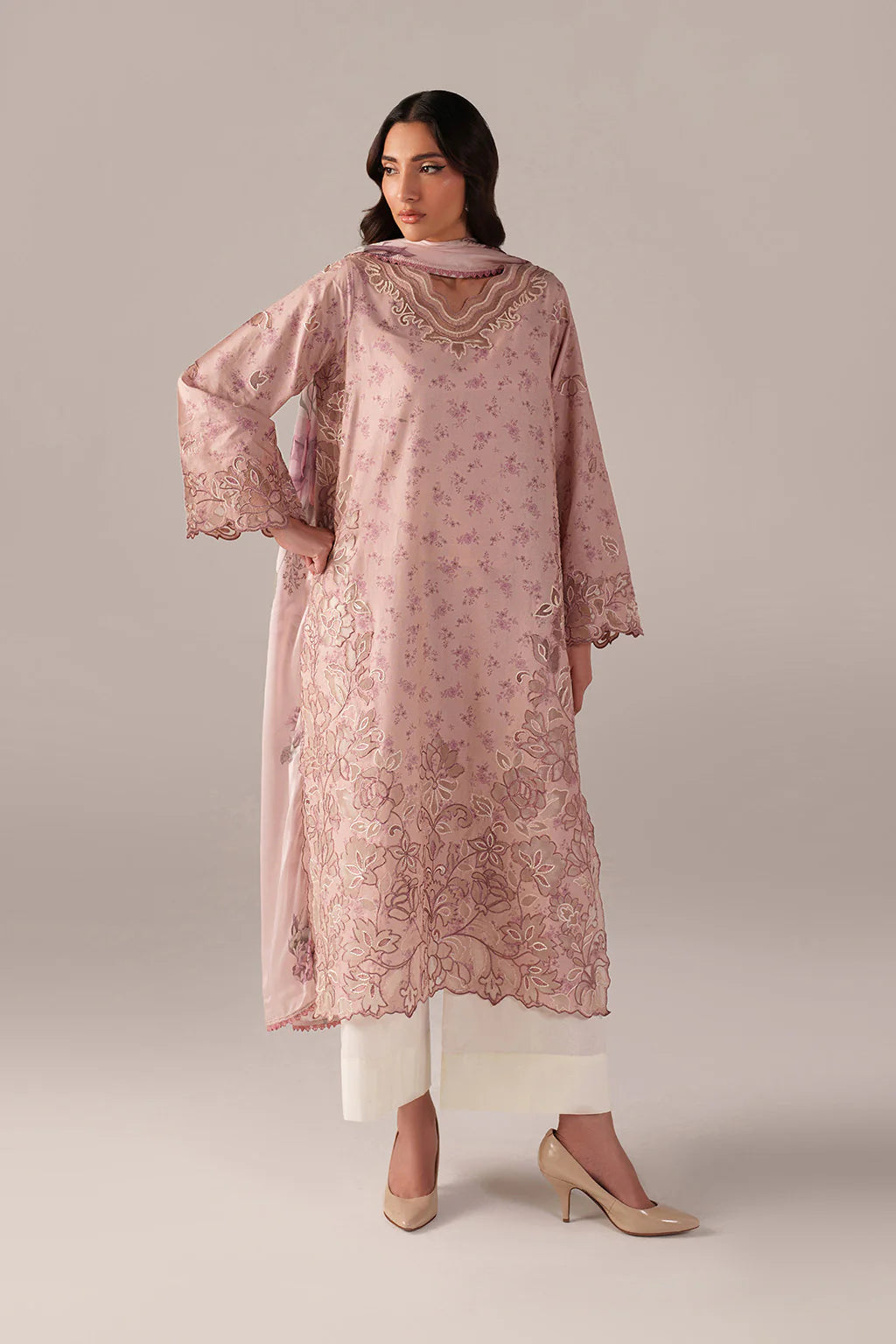 SS-05 Embroidered Lawn