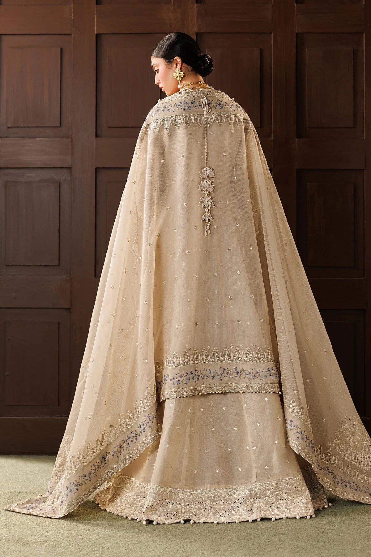 EMBROIDERED LAWN EL26-D03