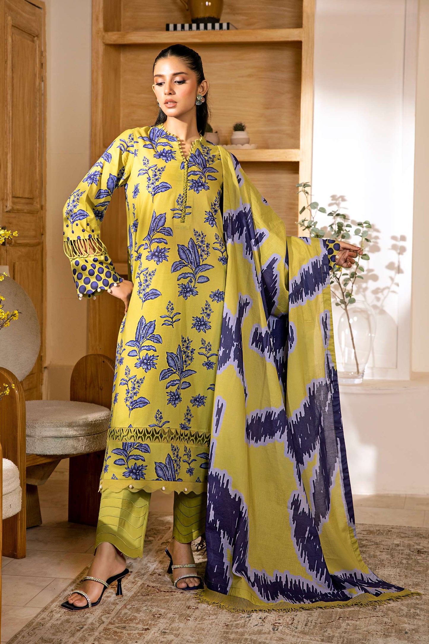 3 Pc Unstitched Printed Lawn Suit