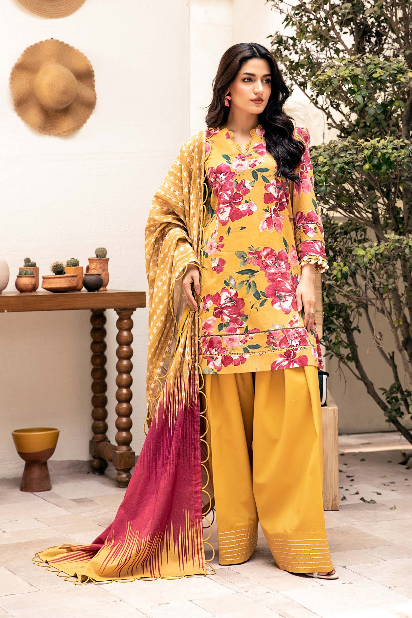 3 Pc Unstitched Printed Lawn Suit