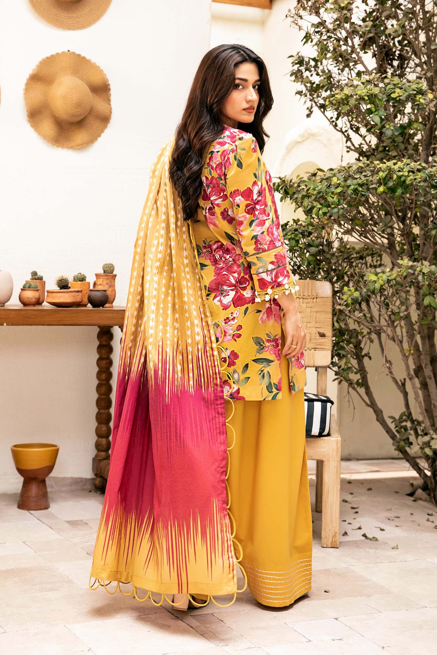 3 Pc Unstitched Printed Lawn Suit